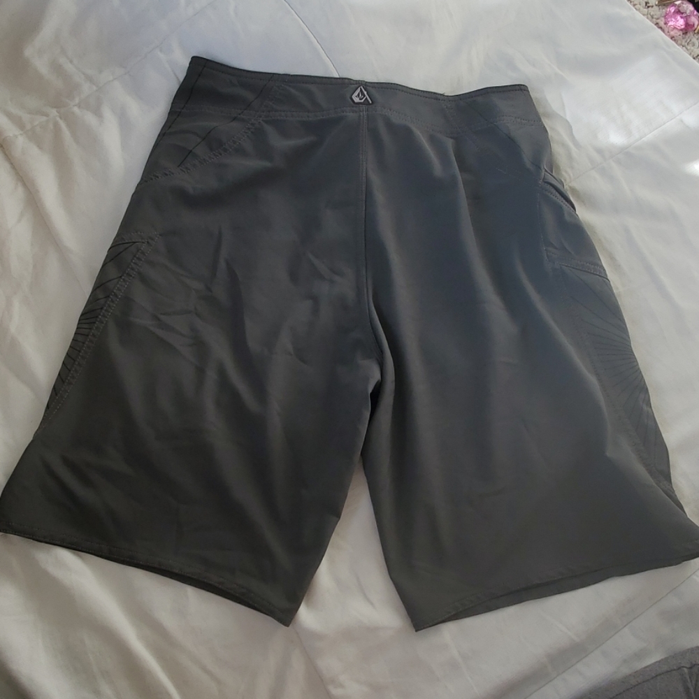 Volcom swim trunks - Picture 2 of 3